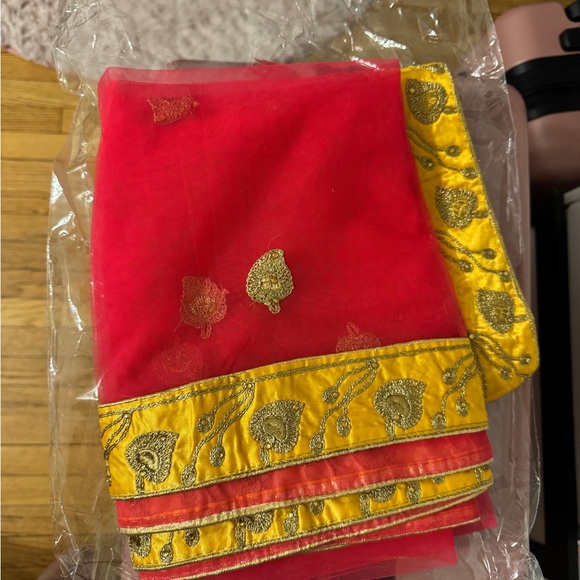 NEW Beautiful embroidered lehenga - Picture 7 of 7